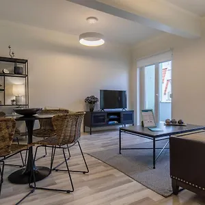 Glamorous 2bdr By Lovelystay , Lisboa Portugal