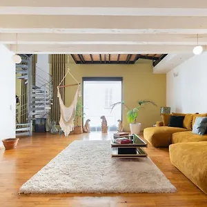 https://le-loft-du-vieux-port-st-victor.fr-provencehotel.com